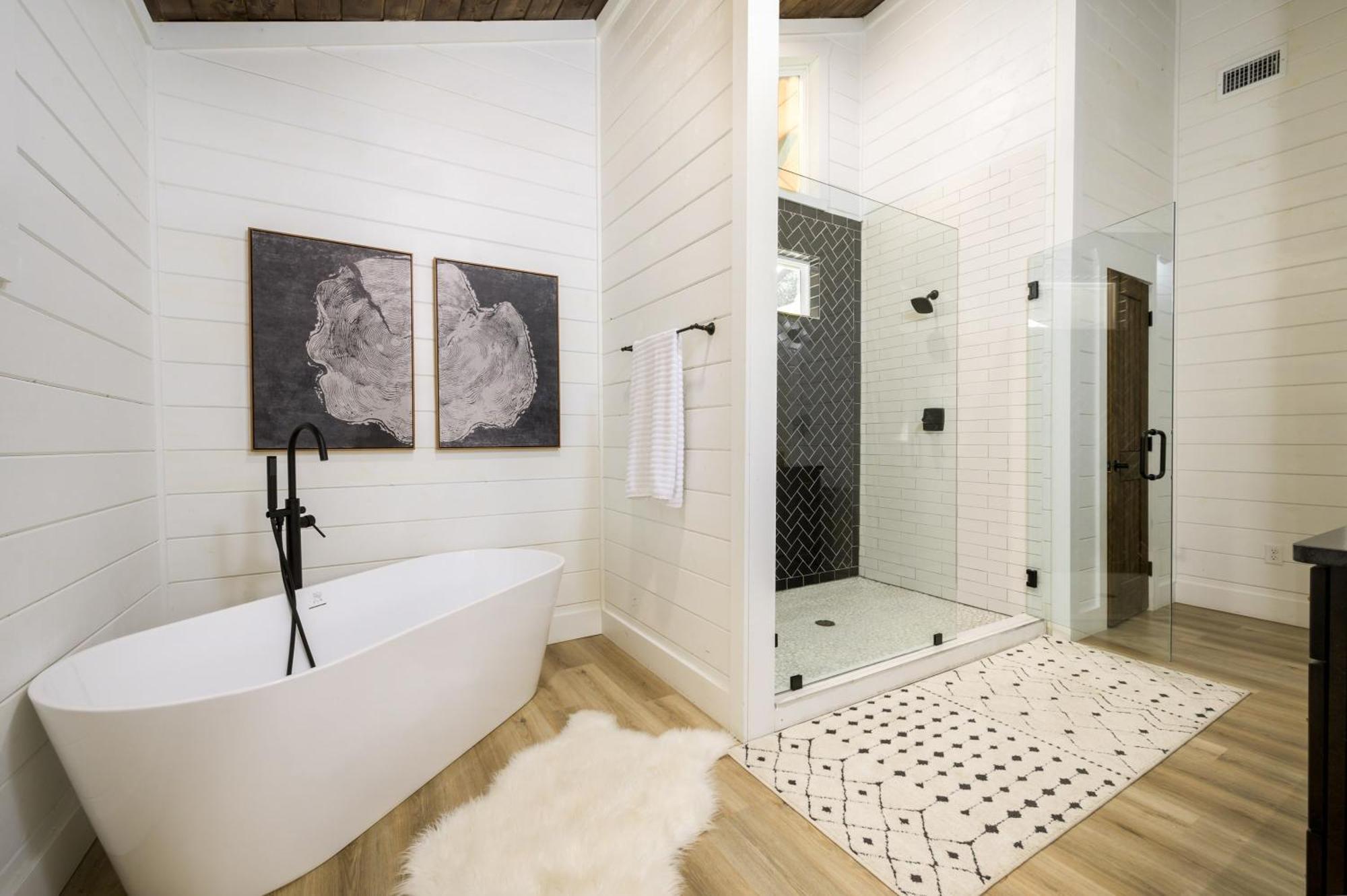 New Farmhouse-Chic Cabin With Hot Tub & Firepit Broken Bow Εξωτερικό φωτογραφία