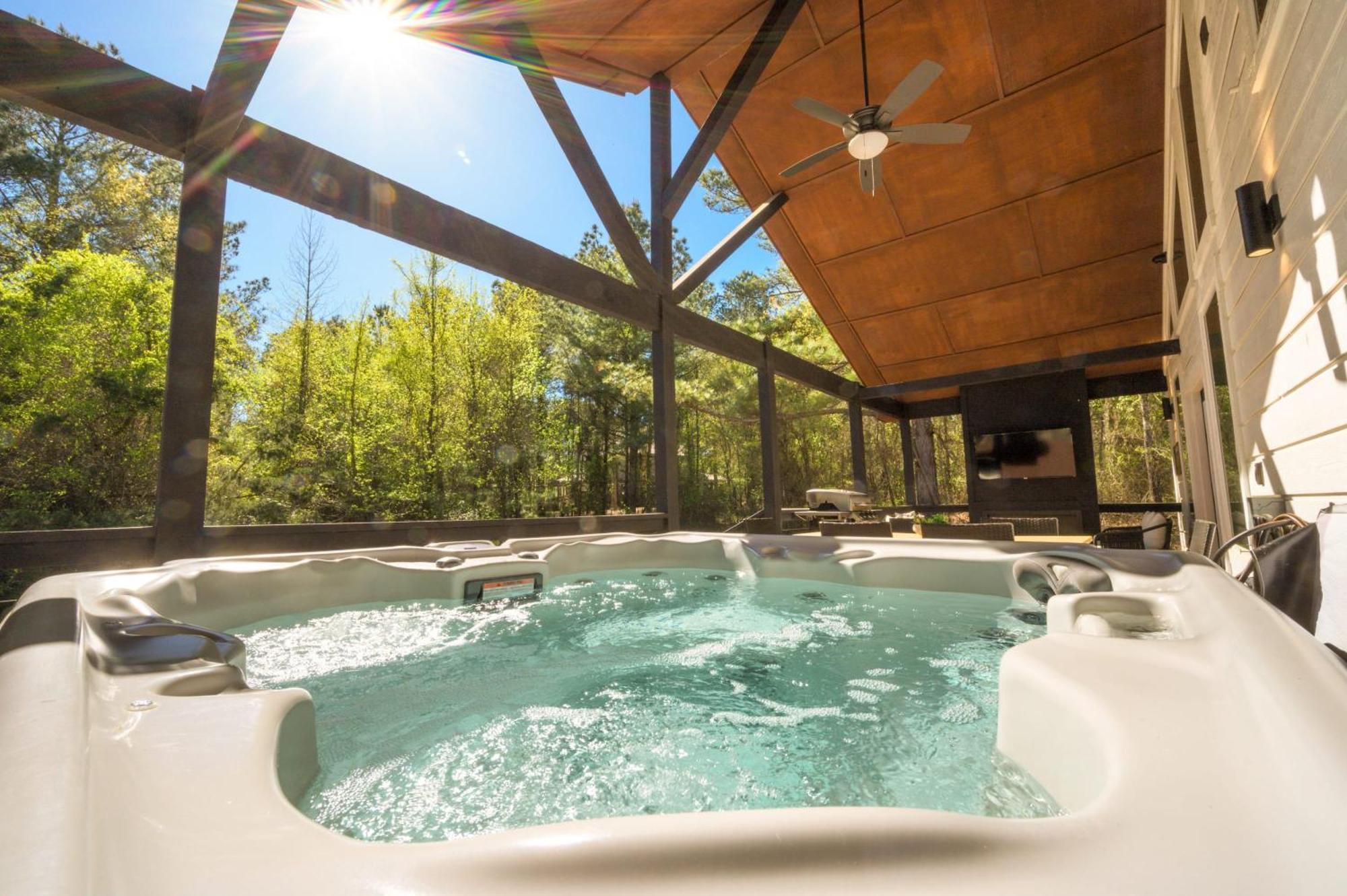 New Farmhouse-Chic Cabin With Hot Tub & Firepit Broken Bow Εξωτερικό φωτογραφία